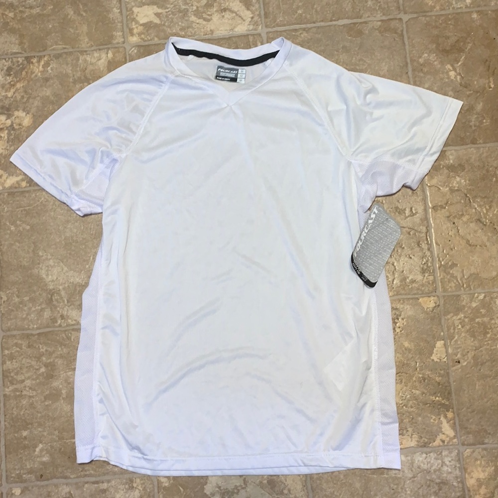 **Last chance** NWT Fourcast shirt